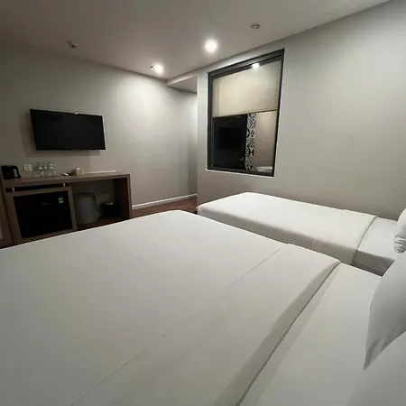 Level Hotel Sai Gon - By Bay Luxury Ho Chi Minh City Exterior photo