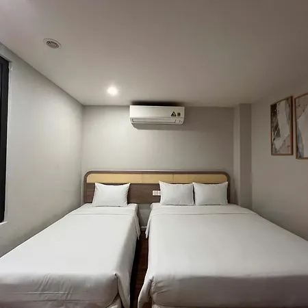Level Hotel Sai Gon - By Bay Luxury Ho Chi Minh City Exterior photo